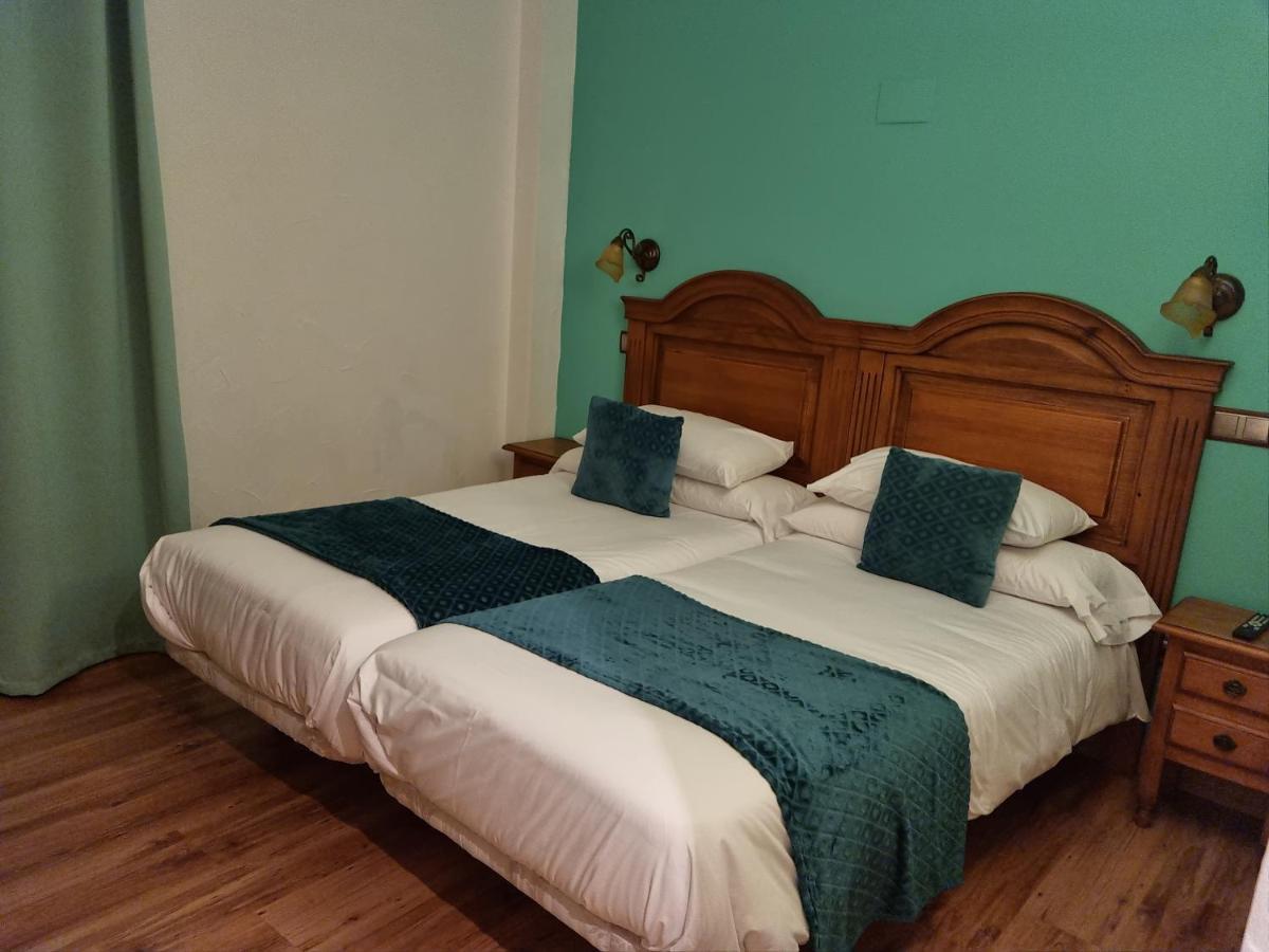 Bed and Breakfast Puerta Al Duraton Sebúlcor Zewnętrze zdjęcie